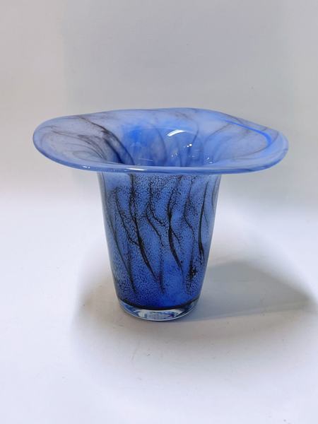 Willy Johansson signert kunstglass vase