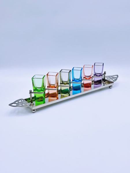 6 shotglass på stativ, ant. uranglass