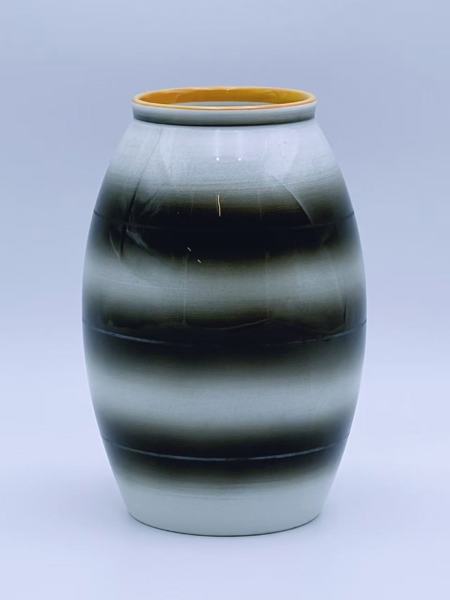 PP-1911-35 Nora G. 17232/655 N.G. vase