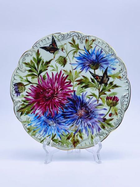 PP-c.1900 August Wiesner Håndmalt fat med blomster og sommerfugl motiv