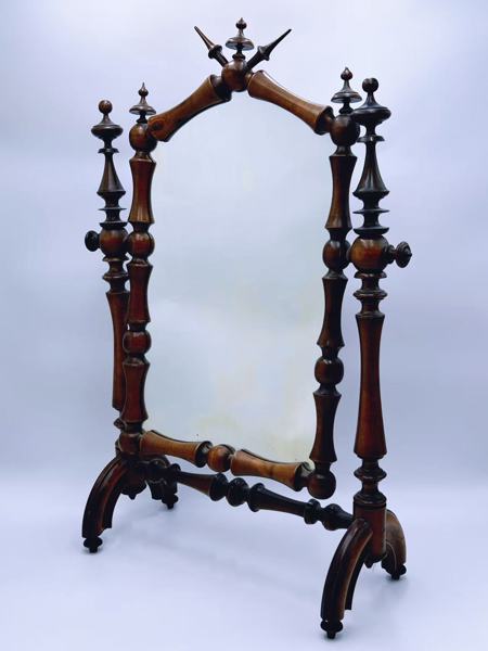 1800 talls pikespeil