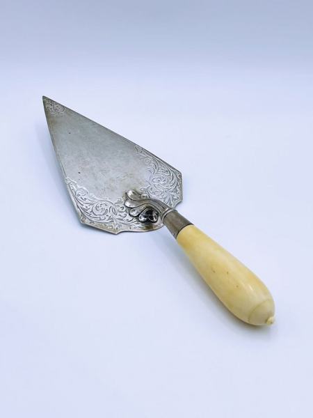 925s-c.1877 Spade i sølv og elfenben 