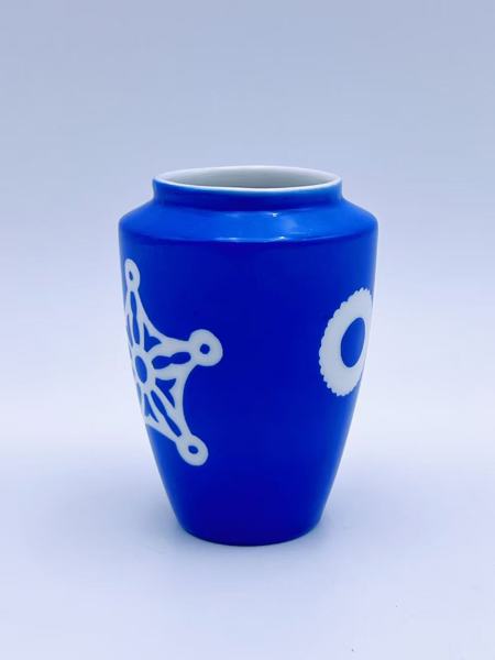 PP-1911-35 Nora G. Vase