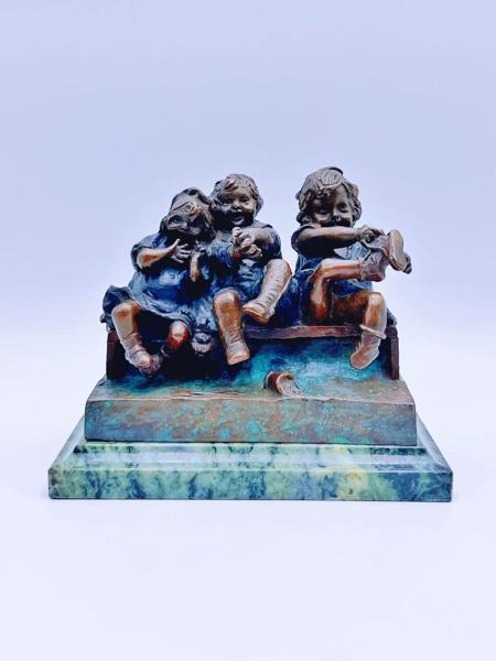 Juan Clara (1875-1958) Bronseskulptur "Watching Something"