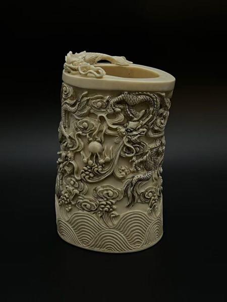 18/1900t Penselholder i elfenben, Kina