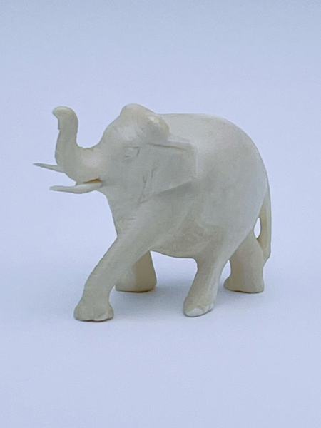 H.3.6cm Elfenben figur "elefant"  