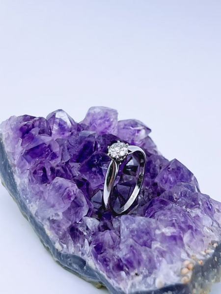 585-Diamant Ring i Hvitt Gull