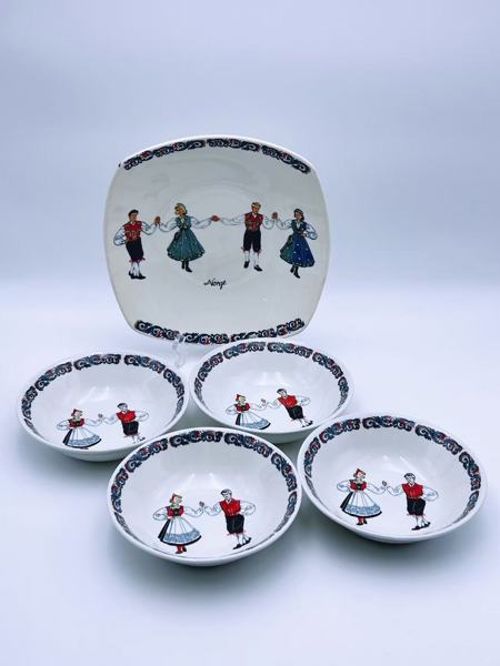 Figgjo skåler og fat "Folkedansere med hardangerbunad"