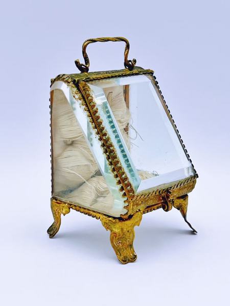 1800t Smykkeskrin/ Klokkeskrin, Frankrike