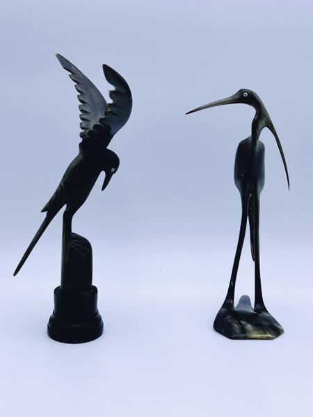 Skulptur "Fugler" i skåret horn