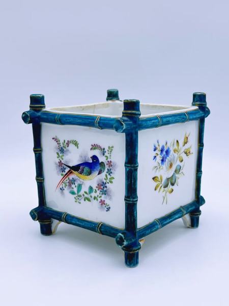 18/1900t Blomsterkrukke, ant. Frankrike 