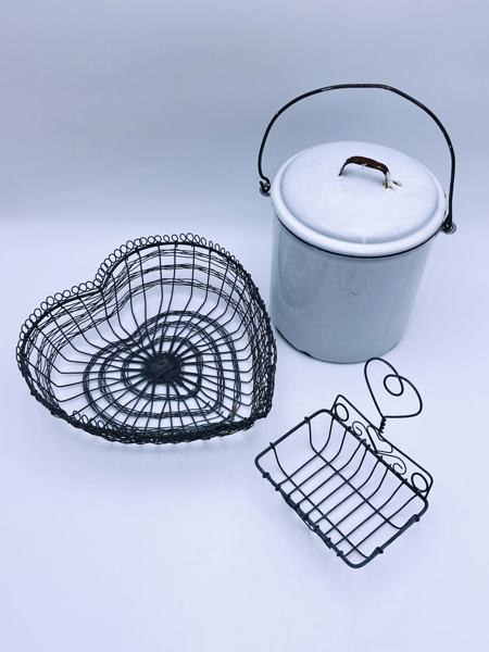 Emaljert spann og kurv