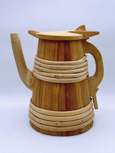 H. 33cm Tutekanne i furu