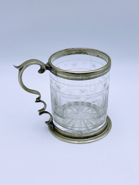 1800t Glassholder med rikslepent glass 