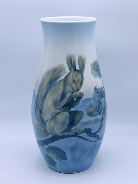 PP-Wilhelm Peters(1851-1935) "Ekorn" Jugend Vase. 