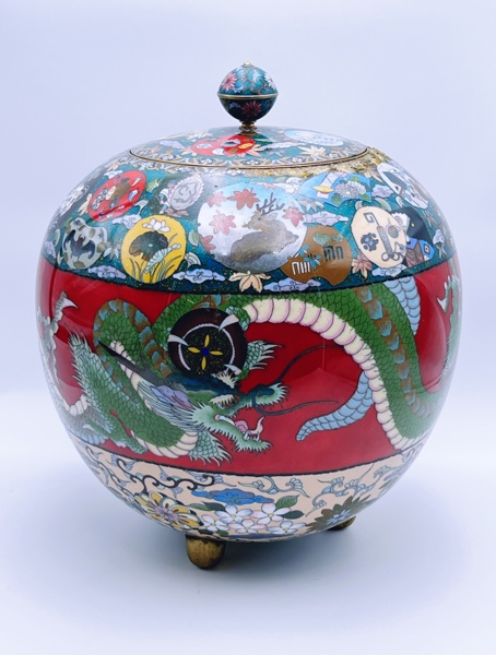 18/1900t Stor Cloisonne Krukke med Lokk