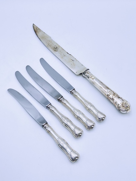 Sølv Forskjærskniv + 4 kniver