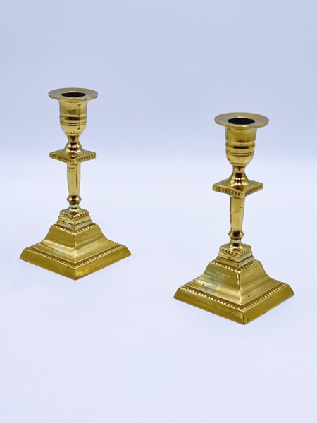 Georgian Lysestaker i Messing