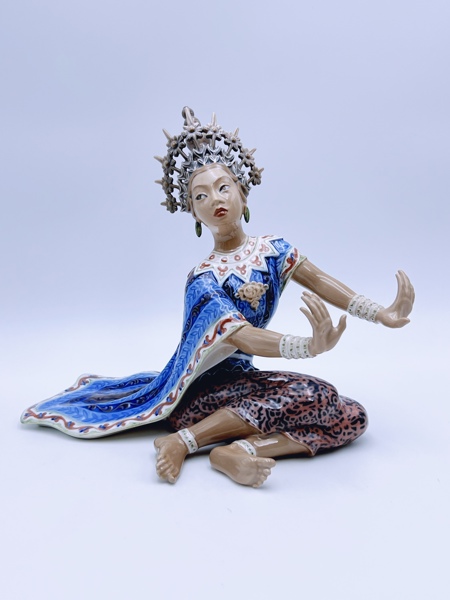 DAHL JENSEN. "Siamese temple dancer", Denmark.