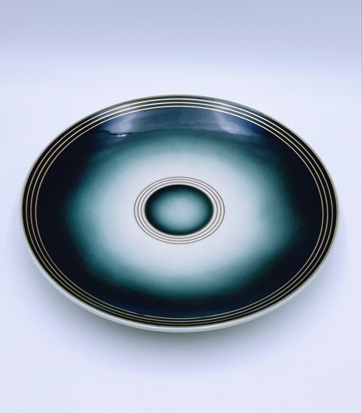 PP-1930-45 Nora G. Art Deco fat. Dia 32 cm